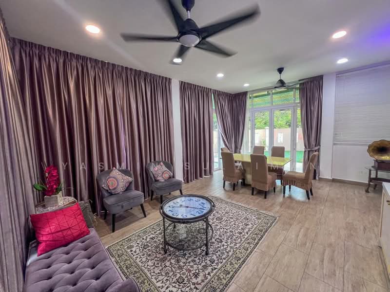 CORNER LOT Double Storey Terrace Alam Damai untuk Untuk Dijual - RM 1,790,000, Feb 2026 - Living Room - PropertyGuru.com.my