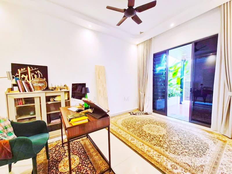 Rumah Berkembar untuk Dijual di Elmina (Shah Alam) - Intan Musa - Study - PropertyGuru.com.my