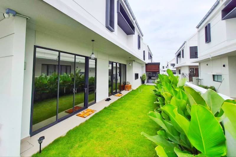 Rumah Berkembar untuk Dijual di Elmina (Shah Alam) - Intan Musa - Exterior - PropertyGuru.com.my