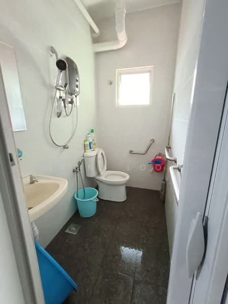 Apartment for Sale at Sri Kenanga - Irene Looi - Bathroom - PropertyGuru.com.my
