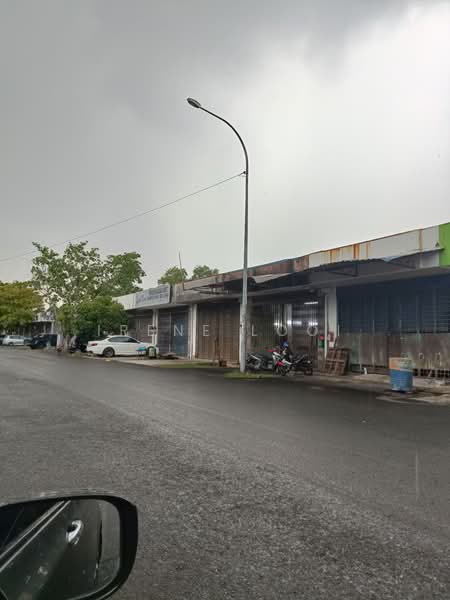 Factory for Rent in Taman Perindustrian Puchong Utama (Puchong) - Irene Looi - Exterior - PropertyGuru.com.my