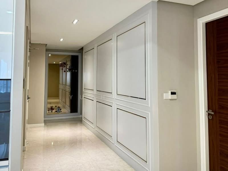 Service Residence for Rent at The Astaka @ 1 Bukit Senyum - Yuzhi Lim - Corridor - PropertyGuru.com.my