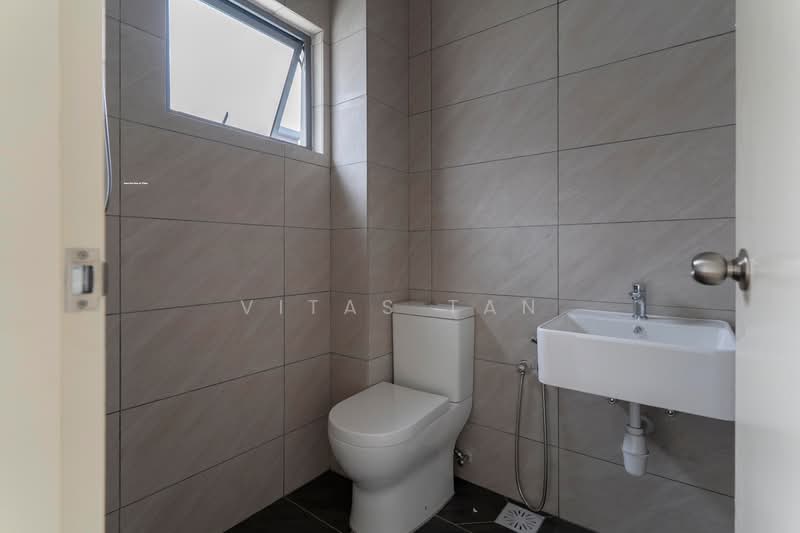 2-storey Terraced House for Sale in Seksyen U13 (Setia Alam) - Vitas Tan - Bathroom - PropertyGuru.com.my