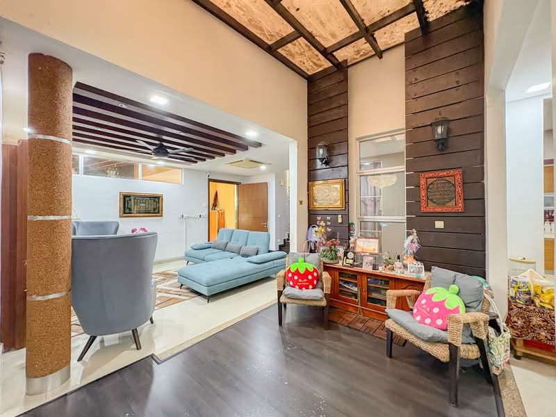 Bandar Baru Enstek, Nilai untuk Untuk Dijual - RM 1,800,000, Mac 2026 - Living Room - PropertyGuru.com.my