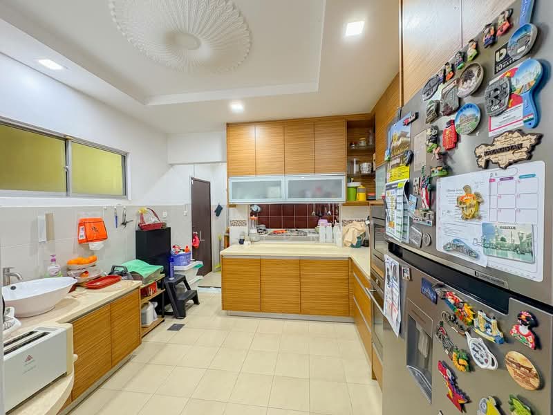 Bandar Baru Enstek, Nilai untuk Untuk Dijual - RM 1,800,000, Mac 2026 - Kitchen - PropertyGuru.com.my