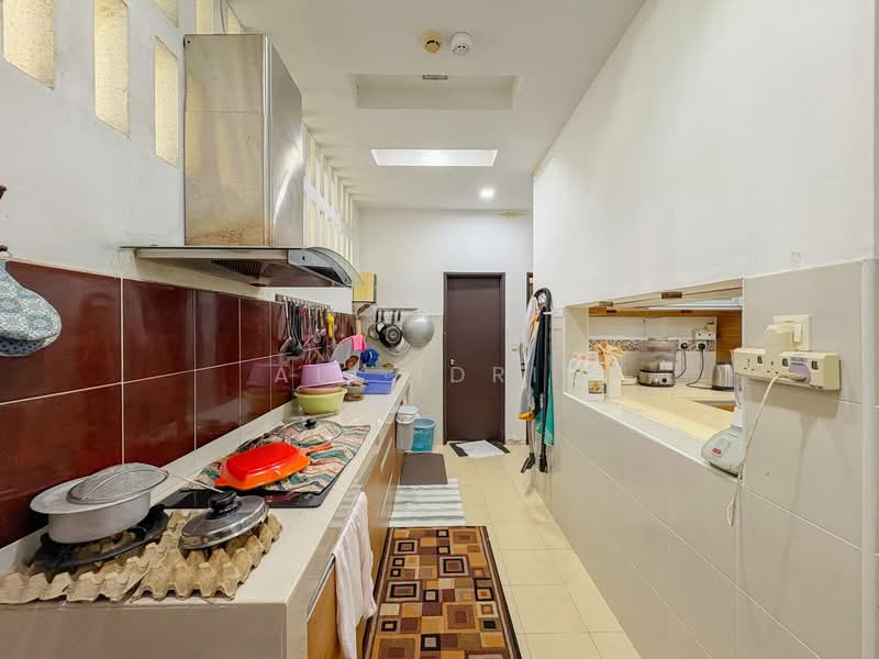 Bandar Baru Enstek, Nilai untuk Untuk Dijual - RM 1,800,000, Mac 2026 - Kitchen - PropertyGuru.com.my