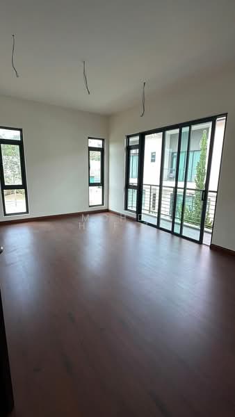 2-storey Terraced House for Sale in Semenyih (Selangor) - Mohd Hafiz - Living Room - PropertyGuru.com.my