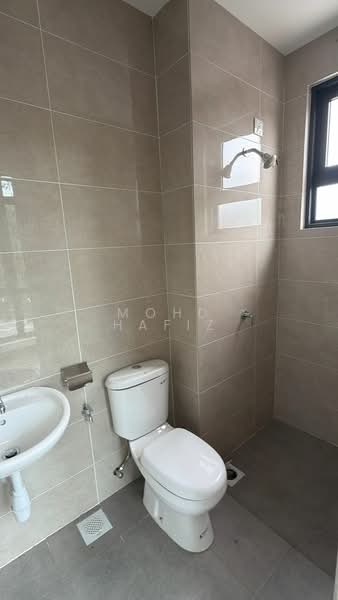 2-storey Terraced House for Sale in Semenyih (Selangor) - Mohd Hafiz - Bathroom - PropertyGuru.com.my