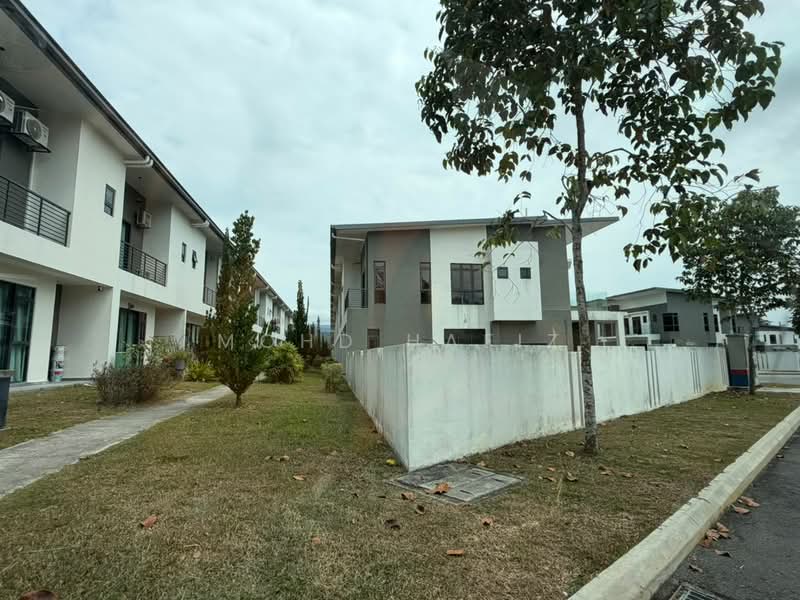 2-storey Terraced House for Sale in Semenyih (Selangor) - Mohd Hafiz - Exterior - PropertyGuru.com.my