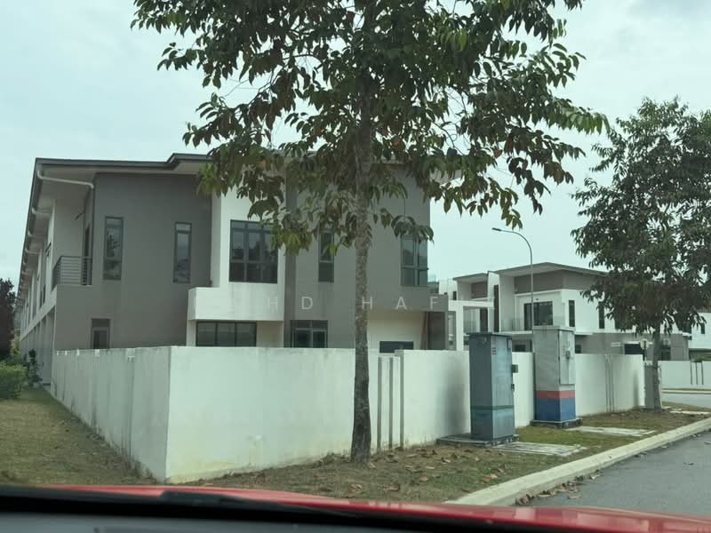 2-storey Terraced House for Sale in Semenyih (Selangor) - Mohd Hafiz - Exterior - PropertyGuru.com.my