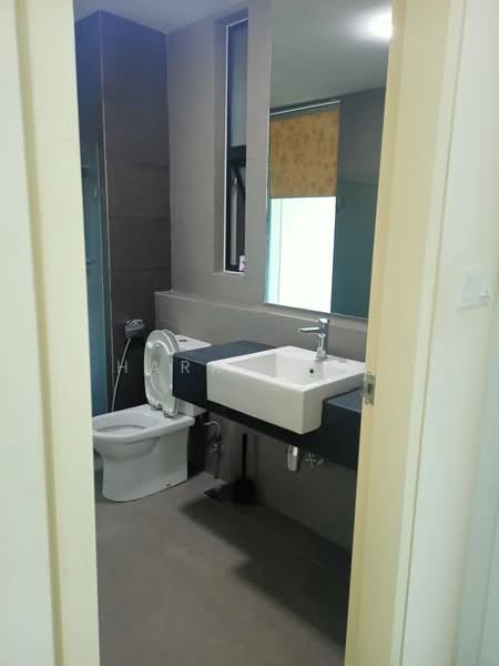 Service Residence for Rent at MKH Boulevard - Harry Tan - Bathroom - PropertyGuru.com.my
