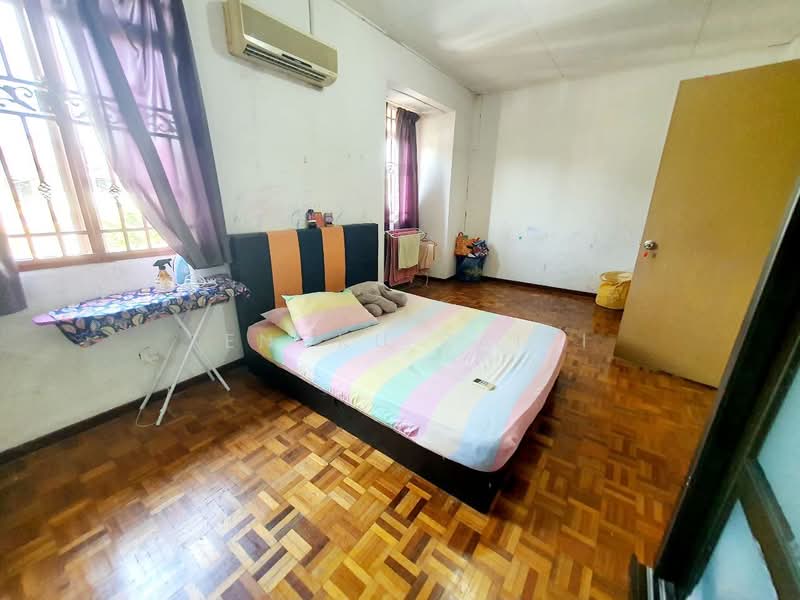 Terraced House for Sale in Seri Kembangan (Selangor) - Tengku Zairi - Bedroom - PropertyGuru.com.my