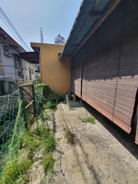 Terraced House for Sale in Seri Kembangan (Selangor) - Tengku Zairi - Exterior - PropertyGuru.com.my