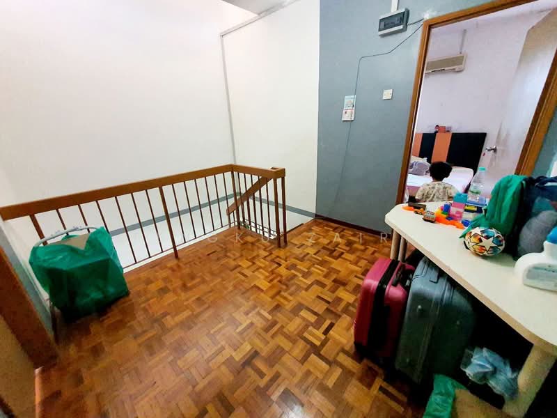 Terraced House for Sale in Seri Kembangan (Selangor) - Tengku Zairi - Corridor - PropertyGuru.com.my