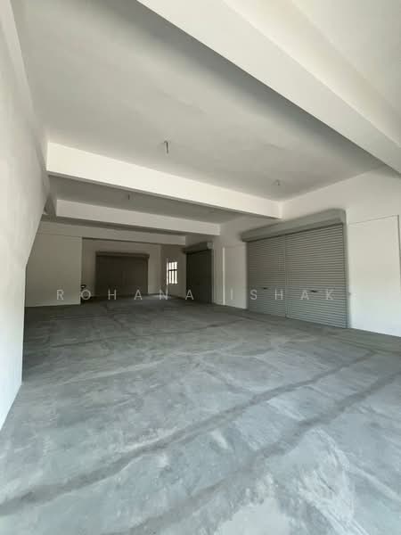 Shop / Office for Rent in Ijok (Selangor) - Rohana Ishak - Interior - PropertyGuru.com.my