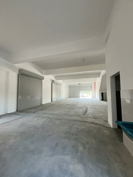 Shop / Office for Rent in Ijok (Selangor) - Rohana Ishak - Interior - PropertyGuru.com.my