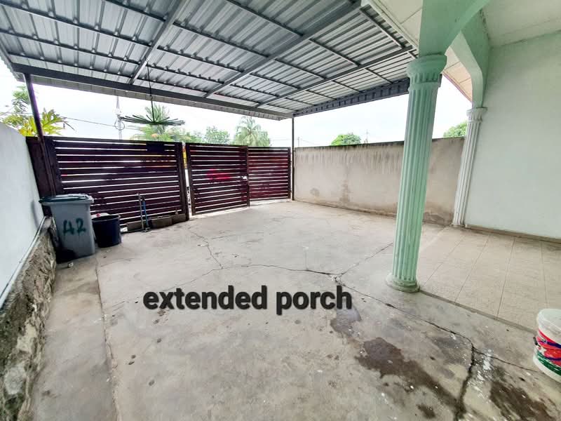 Taman Selasih Lukut Port Dickson untuk Untuk Dijual - RM 220,000, Feb 2026 - Exterior - PropertyGuru.com.my