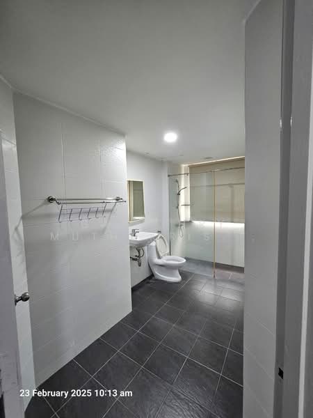Condominium for Rent at Pantai Panorama Condominiums - Gayathry Muthukrishnan - Bathroom - PropertyGuru.com.my