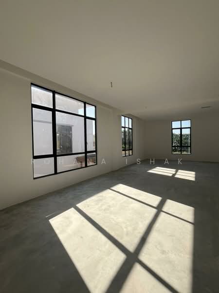 Shop / Office for Rent in Ijok (Selangor) - Rohana Ishak - Interior - PropertyGuru.com.my