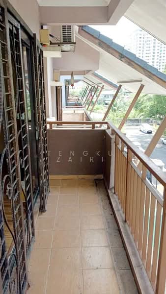 1.5-storey Terraced House for Sale in Pju 3 (Petaling Jaya) - Tengku Zairi - Balcony - PropertyGuru.com.my