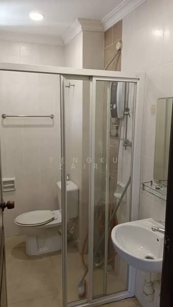 1.5-storey Terraced House for Sale in Pju 3 (Petaling Jaya) - Tengku Zairi - Bathroom - PropertyGuru.com.my