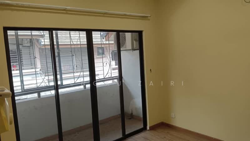 1.5-storey Terraced House for Sale in Pju 3 (Petaling Jaya) - Tengku Zairi - Balcony - PropertyGuru.com.my