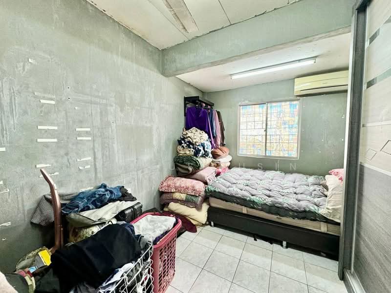 2-storey Terraced House for Sale in Bandar Damai Perdana (Cheras) - Firdaus Husin - Bedroom - PropertyGuru.com.my