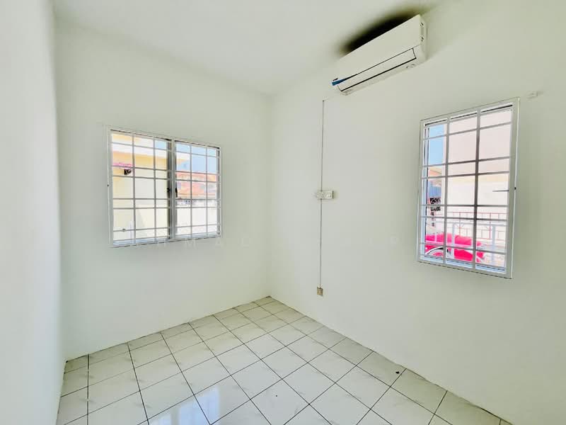 2-storey Terraced House for Sale in Setia Impian (Setia Alam) - Ahmad Khairi - Interior - PropertyGuru.com.my