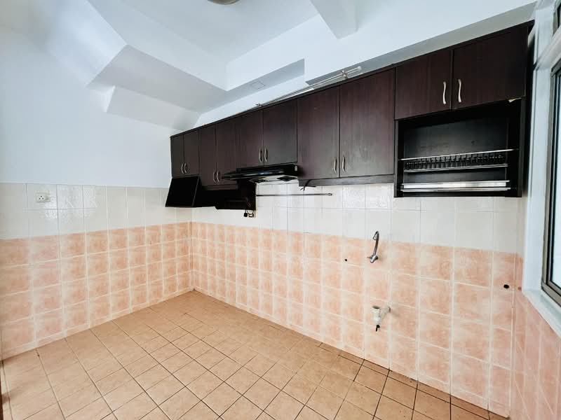 2-storey Terraced House for Sale in Setia Impian (Setia Alam) - Ahmad Khairi - Kitchen - PropertyGuru.com.my