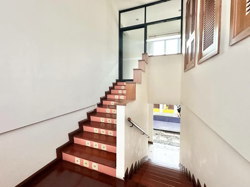 Bungalow for Sale in Seri Kembangan (Selangor) - Ahmad Khairi - PropertyGuru.com.my