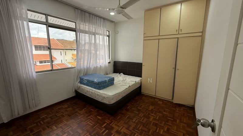 Taman Pelangi Jalan Kuning 2.5 Storey Terrace 30x65 untuk Untuk Dijual - RM 1,280,000, Feb 2026 - Bedroom - PropertyGuru.com.my