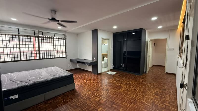 Taman Pelangi Jalan Kuning 2.5 Storey Terrace 30x65 untuk Untuk Dijual - RM 1,280,000, Feb 2026 - Bedroom - PropertyGuru.com.my
