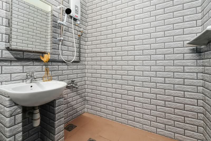 Happy Garden untuk Untuk Disewa - RM 3,400 /bulan, Feb 2026 - Master Bathroom - PropertyGuru.com.my