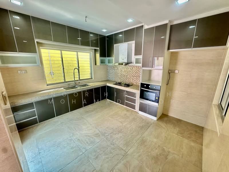 Semi-Detached House for Sale in Rawang (Selangor) - Noor Hidayah Mohamad Noor - Kitchen - PropertyGuru.com.my