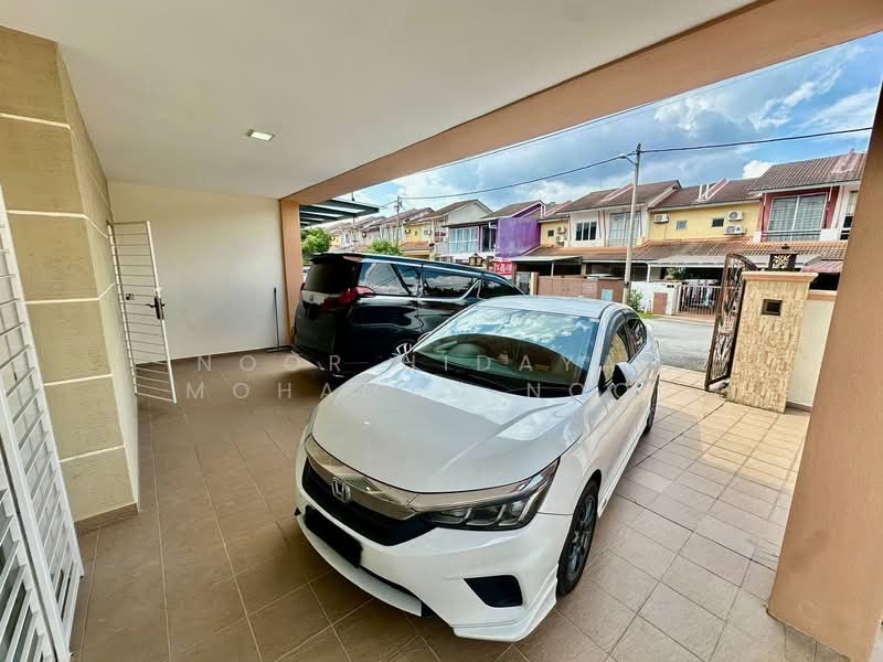 Semi-Detached House for Sale in Rawang (Selangor) - Noor Hidayah Mohamad Noor - Exterior - PropertyGuru.com.my