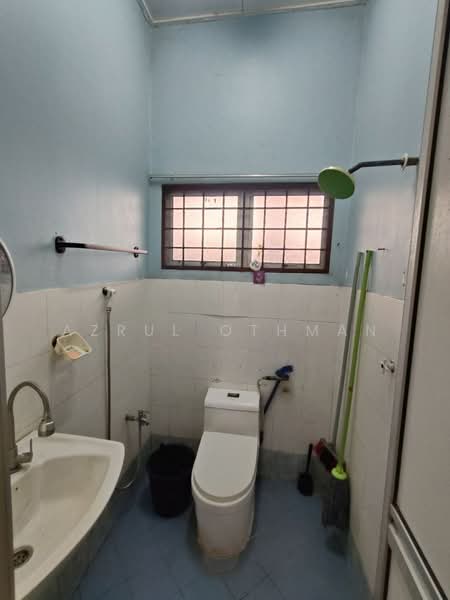 Semi-Detached House for Sale in Taman Bukit Margosa (Ampangan) - Azrul Othman - Bathroom - PropertyGuru.com.my