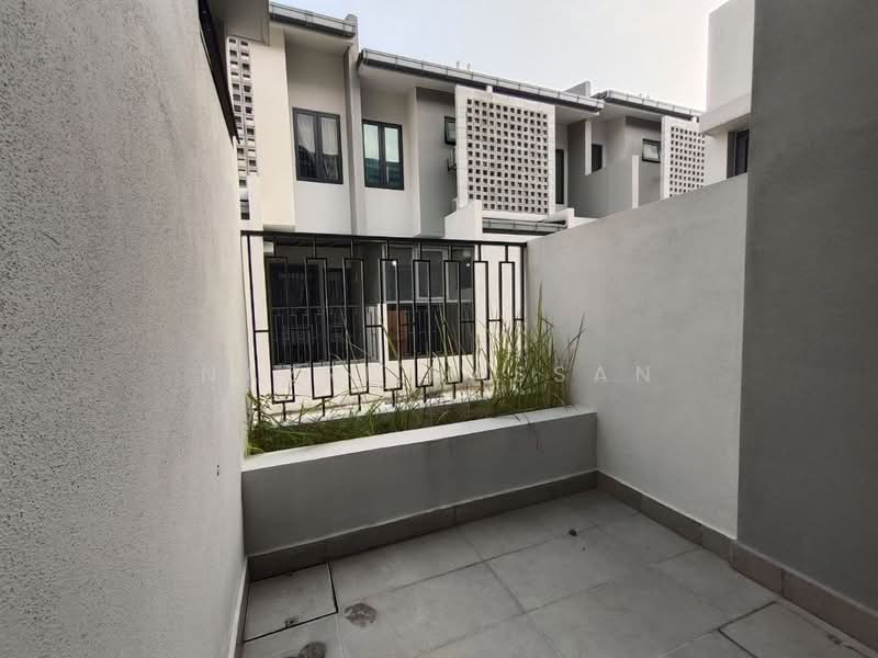 2-storey Terraced House for Sale in Elmina (Shah Alam) - Nazri Hassan - Exterior - PropertyGuru.com.my