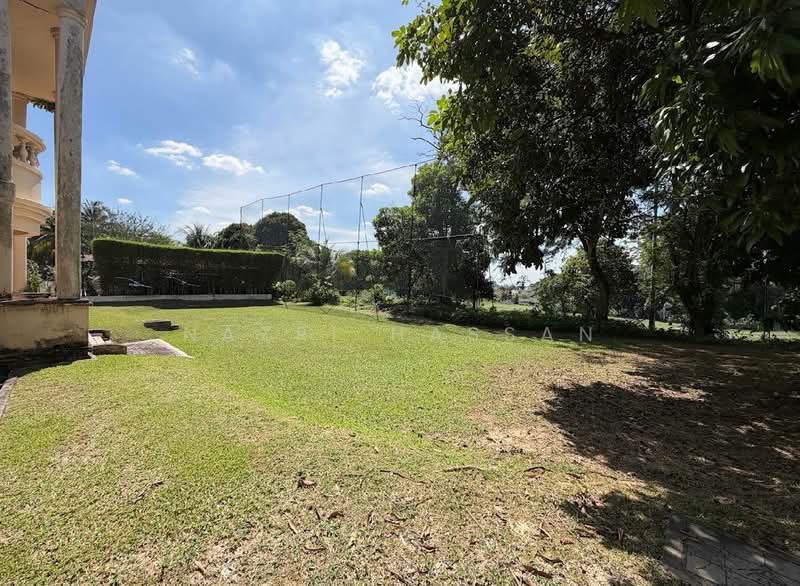 Bungalow for Sale in Sultan Abdul Aziz Shah Golf & Country Club (Shah Alam) - Nazri Hassan - Exterior - PropertyGuru.com.my