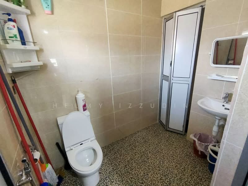 U12, Taman Cahaya Alam untuk Untuk Dijual - RM 1,180,000, Mac 2026 - Bathroom - PropertyGuru.com.my