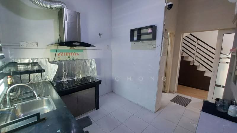 1.5-storey Terraced House for Sale in Taman Chemor Mutiara (Chemor) - Amie Chong - Kitchen - PropertyGuru.com.my