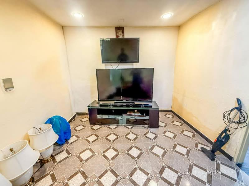 Bungalow for Sale in Kampung Tunku (Petaling Jaya) - Shiqin Saidin - Living Room - PropertyGuru.com.my