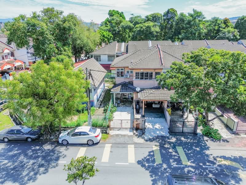 Townhouse for Sale in Ampang (Kuala Lumpur) - Mohd Salimi - Exterior - PropertyGuru.com.my