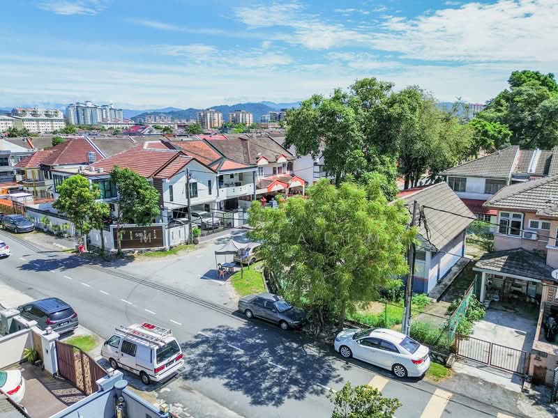 Townhouse for Sale in Ampang (Kuala Lumpur) - Mohd Salimi - Exterior - PropertyGuru.com.my