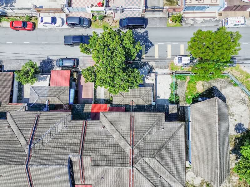 Townhouse for Sale in Ampang (Kuala Lumpur) - Mohd Salimi - Exterior - PropertyGuru.com.my