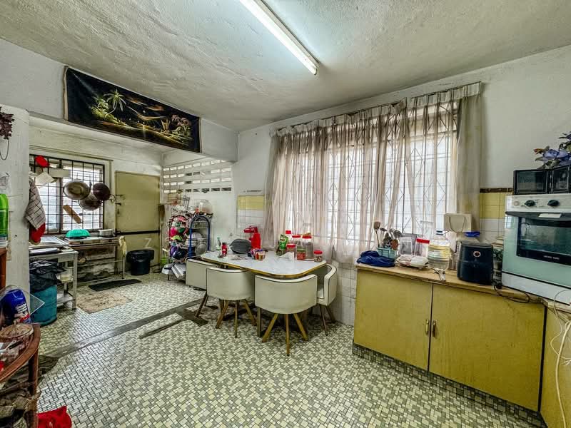 2-storey Terraced House for Sale in Au 2 (Ulu Kelang) - Zaty Jasmin - Kitchen - PropertyGuru.com.my
