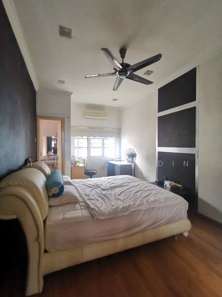 For Sale - putra height
