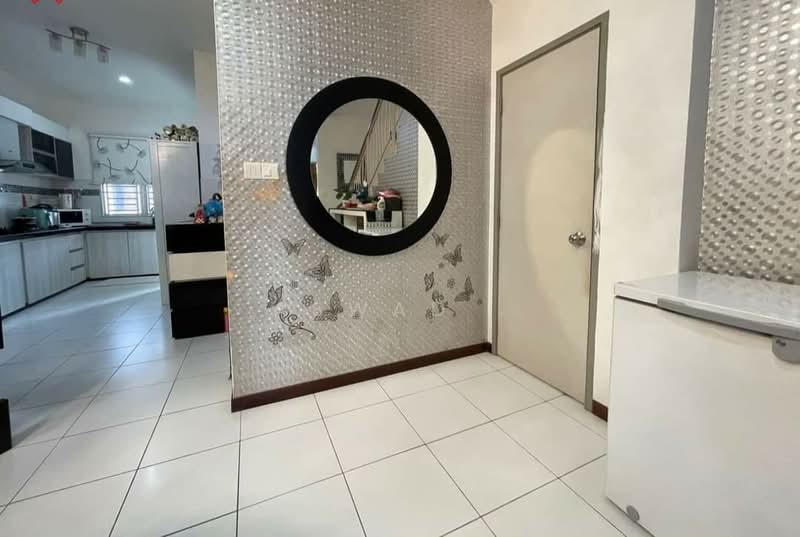 2-storey Terraced House for Sale in Teluk Kumbar (Bayan Lepas) - Aswad . - Dining Area - PropertyGuru.com.my