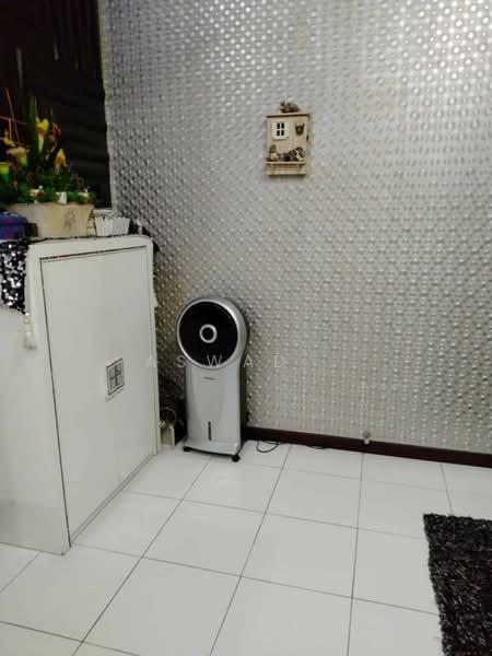2-storey Terraced House for Sale in Teluk Kumbar (Bayan Lepas) - Aswad . - Bedroom - PropertyGuru.com.my