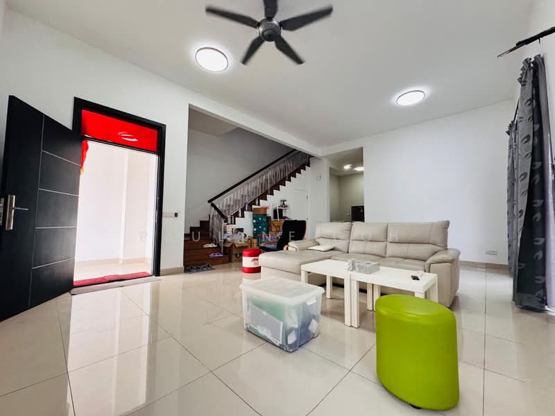 Cluster House for Sale in Bukit Indah (Iskandar Puteri (Nusajaya)) - Pauline Goh - Living Room - PropertyGuru.com.my