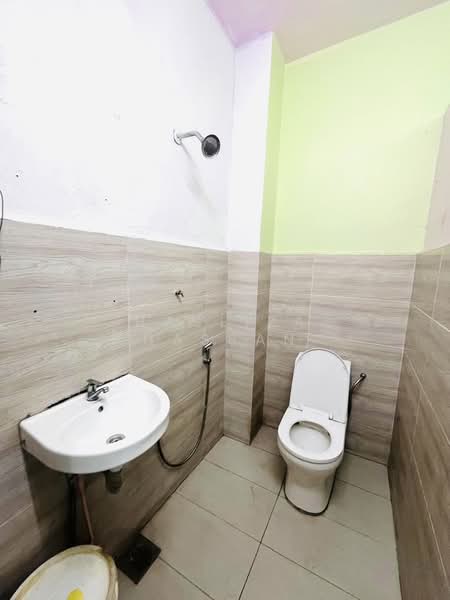 Taman Melati untuk Untuk Dijual - RM 280,000, Feb 2026 - Bathroom - PropertyGuru.com.my